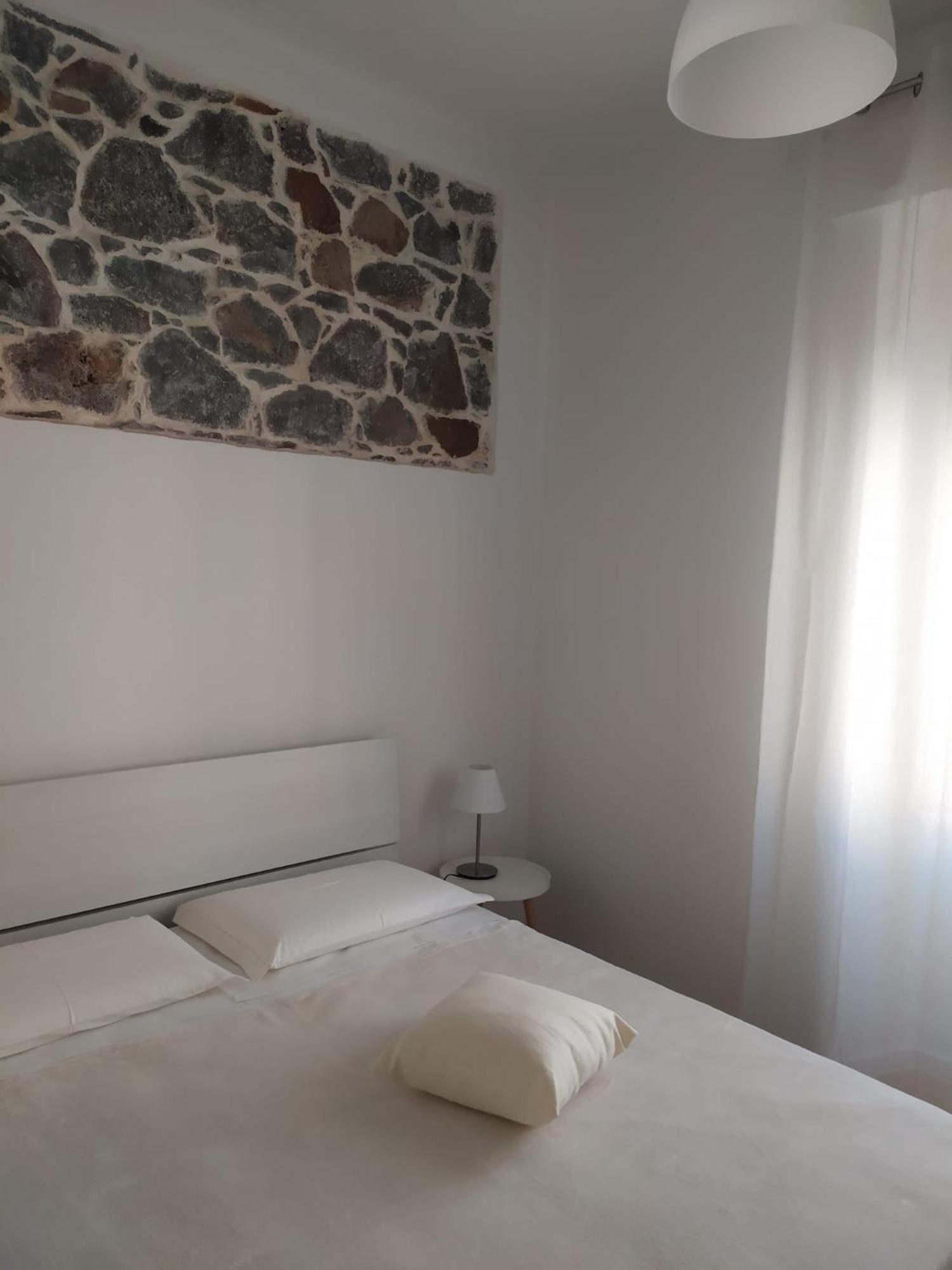 Lormar House Appartement Oristano Buitenkant foto
