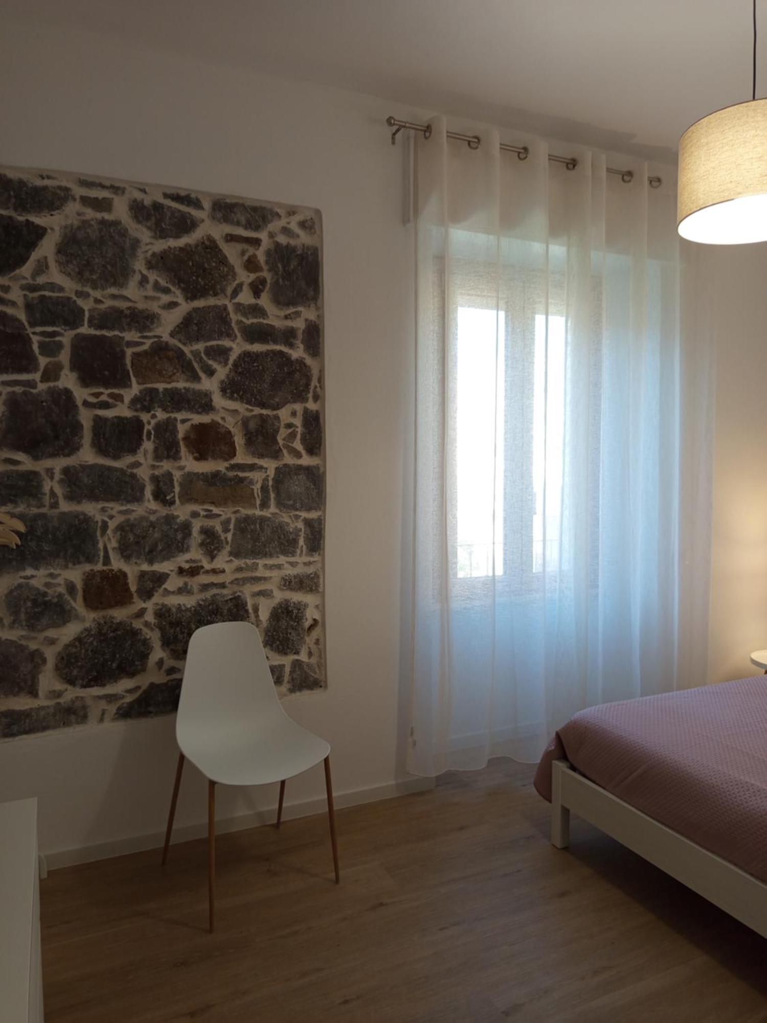 Lormar House Appartement Oristano Buitenkant foto
